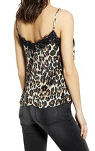 Load image into Gallery viewer, Sleeveless Fashion Top-M2
