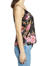Load image into Gallery viewer, Sleeveless Fashion Top-M1
